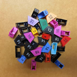 Kunststoff-Kleiderbügel 43cm Modell 484 Kleiner Haken Trapezförmiger Ring Farbe Standard Komplett Taizhou Fabrik Direktlieferung - Product Image 4