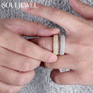Souljewel Anillo Apilable <span class=keywords><strong>de</strong></span> Alta Calidad con Zirconia, Chapado en Oro <span class=keywords><strong>de</strong></span> 14K, con Engaste <span class=keywords><strong>de</strong></span> Garras Micro Pavé, Estilo Hip Hop, para Uso Diario, para Hombres y Mujeres - Product Image 4