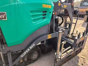 Pavimentadora <span class=keywords><strong>de</strong></span> <span class=keywords><strong>Asfalto</strong></span> Vogel Super 800-3 <span class=keywords><strong>de</strong></span> Segunda Mano Original <span class=keywords><strong>de</strong></span> Alemania, Económica, Capacidad <span class=keywords><strong>de</strong></span> Tolva <span class=keywords><strong>de</strong></span> 5.8t, 300t/h, Grosor Máximo <span class=keywords><strong>de</strong></span> 200mm - Product Image 3