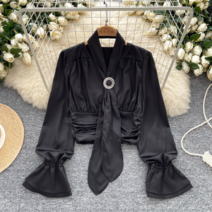 Chemisier léger de luxe pour femmes, ruban de satin, licou, taille pliée, manches courtes évasées pour femmes, décontracté - Product Image 4