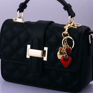 تصميم جديد حقيبة ألماس على شكل قلب قوس قزح منقط معلقة سيارة أنيقة حمراء على شكل قلب سيارة مبتكرة - Product Image 2