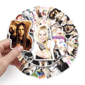 51 Uds Rock Star Avril Lavigne pegatinas de grafiti personalizadas para Laptop Skateboard vinilo cantante pegatina - Product Image 6