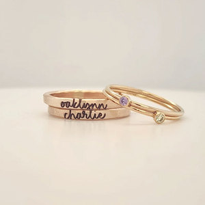 Tùy Chỉnh Tên Xếp Chồng Lên Nhau Nhẫn Thiết Lập Cá Nhân 4-Mảnh Brass Birthstone Đồ Trang Sức Quà Tặng Cho Phụ Nữ Kỷ Niệm Của Mẹ Ngày Tốt Nghiệp - Product Image 1