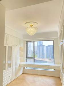 Armoire moderne sur pied de luxe sur mesure pour la chambre à coucher de la villa avec système de rangement intelligent - Product Image 4