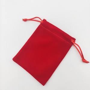 Bolsa de terciopelo con cordón negro, bolsa personalizada para guardar joyas con opción de impresión para empaque de regalo - Product Image 2