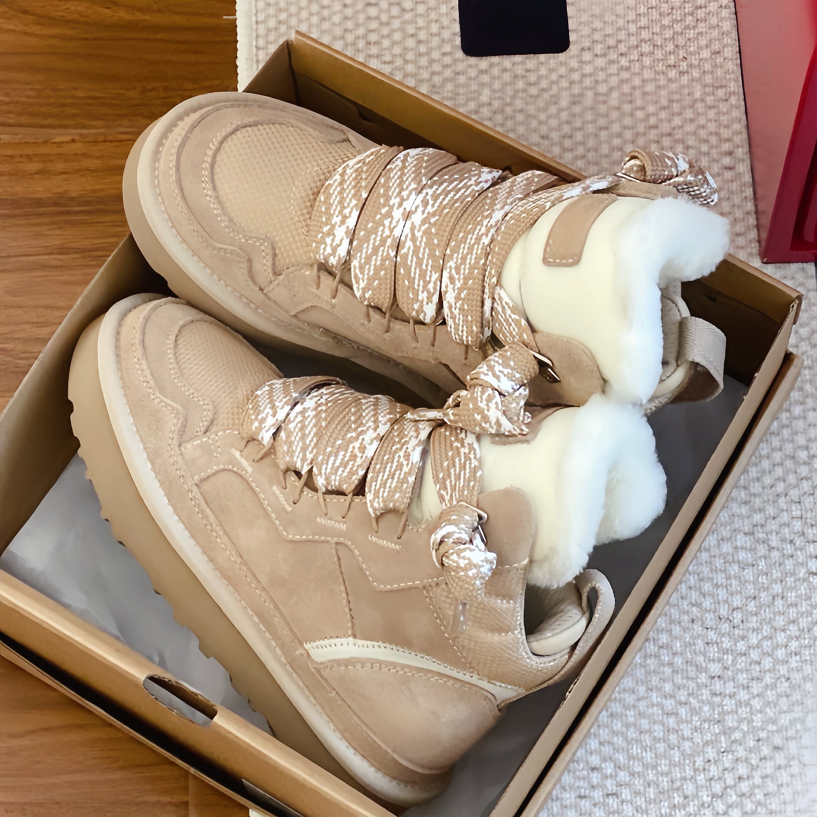 สีชมพูอ่อน