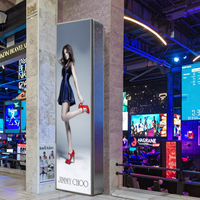 Pantalla LED transparente personalizada para publicidad de centros comerciales y aeropuertos Cabina de exposición de activación y decoración de marca