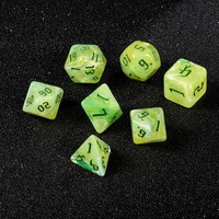 OEM ODM Personnalisé – Ensemble de 7 dés polyédriques en acrylique marbré vert citron tourbillonnant pour jeux de rôle (RPG) sur table, DND, Pathfinder, jeux de société et soirées