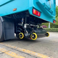 Camion balayeuse routière Dongfeng 9 CBM 10 CBM 4x2, camion laveur de voirie haute pression