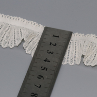 Dentelle plissée élastique française sur mesure en beige, design élégant et intemporel, artisanat de haute qualité