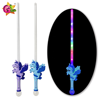 Bâton magique lumineux en plastique avec 10 lumières, motif Pégase ailé, épée, baguette et boule magique, bleu et violet clignotant, pour enfant