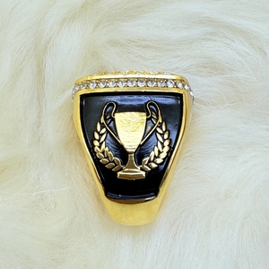 En stock CABRA chapada en oro y trofeo Kids League Football Championship Tournament <span class=keywords><strong>con</strong></span> <span class=keywords><strong>cadena</strong></span> GOAT Champion Ring - Product Image 3