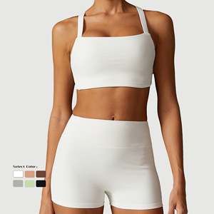 Conjuntos de gimnasio de talla grande para mujer, ropa deportiva blanca para gimnasio, Sujetador deportivo acanalado de alta calidad, pantalones cortos de cintura alta - Product Image 1