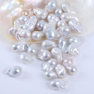 Perles d'eau douce blanches et roses de forme baroque de 13 à 16 mm, Zhuji Natural, source de perles en vrac, fabricant en gros - Product Image 1