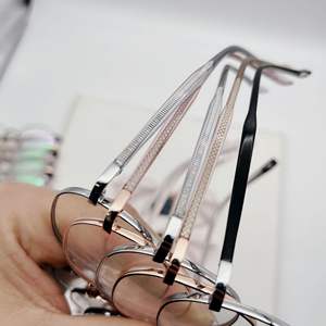 Venta al por mayor de gafas de moda mixta montura óptica de metal retro mujeres hombres monturas de gafas ópticas surtidas al azar monturas ópticas - Product Image 3