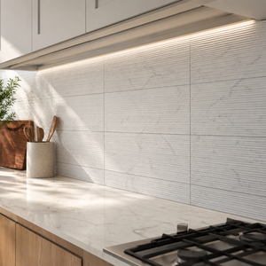 Baldosas de Mármol Blanco Carrara UnionStone con Ranuras - Diseño Moderno Impermeable para Baños Interiores y Uso en Hoteles, 1 Año de Garantía - Product Image 1
