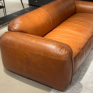 Divano in Vera Pelle Nordico per Piccoli Appartamenti, Lusso Leggero Italiano, Moderno Minimalista da Tre a Quattro Posti per Soggiorno - Product Image 2