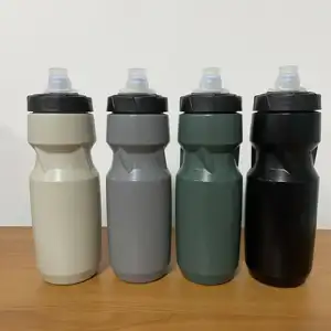 Vendita calda 700ml BPA-Free lead-Proof stampa di seta LOGO in plastica trasparente bottiglia d'acqua bicicletta sportiva da spremere