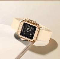 NAVIFORCE Jam Tangan Digital Multifungsi Jam Tangan Modis Wanita Tampilan Waktu Tanggal Minggu Tali Silikon Jam Tangan Wanita Tahan Air