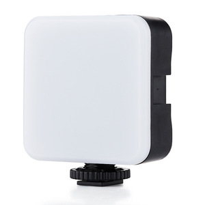 Kit de réalisation vidéo AY49 : Cage de vlogging pour smartphone, microphone et lumière d'appoint LED pour poignée de maintien à distance YouTube TikTok Live - Product Image 5