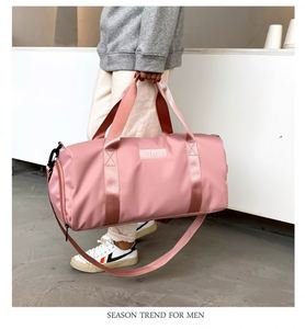 Bolsa de Deporte Impermeable de Gran Capacidad con Logotipo Personalizado, Bolsa de Viaje Deportiva para Mujer - Product Image 2