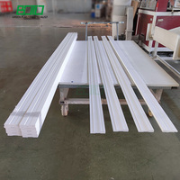 Moulure de base coloniale en PVC BOTO, facile à couper et à installer avec des clous, vente directe d'usine, disponible en plusieurs profils et tailles