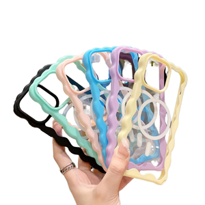 Nouvelle coque de téléphone magnétique transparente antichoc en TPU PC à bords ondulés pour filles, compatible <span class=keywords><strong>iPhone</strong></span> 17 16 15 14 Pro Max, avec protection magnétique sans fil - Product Image 1