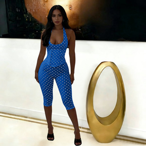 Completo Streetwear Personalizzato con Top Halter Stampato a Pois e Pantaloncini, <span class=keywords><strong>Abbigliamento</strong></span> <span class=keywords><strong>Donna</strong></span>, Set 2 Pezzi, Tuta Sportiva da <span class=keywords><strong>Donna</strong></span> - Product Image 5