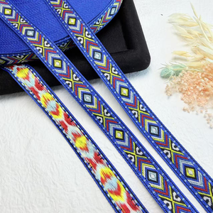 Nastro in Poliestere 100% Jacquard Personalizzato con Logo per Accessori d'Abbigliamento - Product Image 2