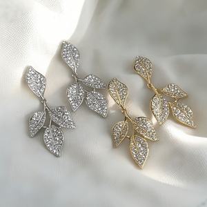 Nuevos Aretes de Zirconia con Baño de Oro y Diseño de Hoja de Diamante Retro de Lujo, Tendencia 2025, para Fiestas, Accesorios de Moda Elegantes - Product Image 6