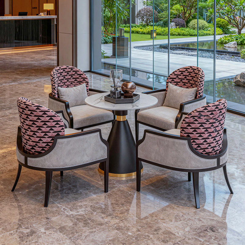 Table de négociation de 60 cm avec 4 chaises simples gris clair