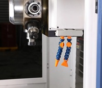 Centre d'usinage CNC vertical 8 axes 220V pour fraisage, alésage, perçage, taraudage, traitement des métaux, roulements de pompe et cœur PLC