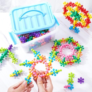 Blocs de construction en forme de flocon de neige en forme de fleur de prunier pour enfants de 5 à 7 ans - Product Image 3