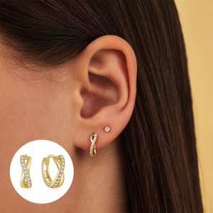 Aretes de Aro CANNER con Circonita Cúbica, Diseño Simple y Clásico, Plata de Ley S925, Baño de Oro de 18K para Mujer - Product Image 6