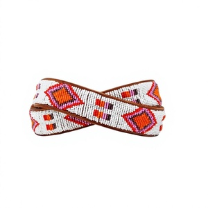 Lanière en cuir perlée colorée avec motif géométrique, design réglable pour clés, cartes d'identité, sangles de téléphone - Product Image 1