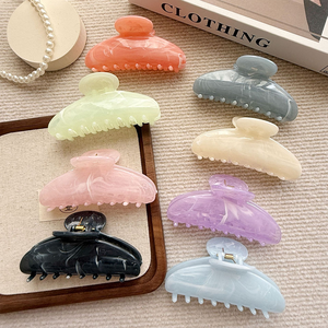 Pinces à cheveux en plastique motif marbre, forme croissant, accessoire capillaire haut <span class=keywords><strong>de</strong></span> gamme, tendance et élégant, vente en gros - Product Image 2