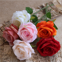 Fleur de rose artificielle en velours naturel JingRui R-7 de 30 cm de long avec 3 roses, tige de rose unique, décoration pour mariage et événements