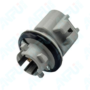 Soporte de bombilla WZL-353 de plástico de inserción recta para luces de posición laterales de Toyota Land Cruiser - Product Image 1