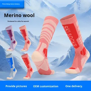 <span class=keywords><strong>Chaussettes</strong></span> de <span class=keywords><strong>ski</strong></span> en laine mérinos pour femmes Hiver High-Tube Mountaineering Crew <span class=keywords><strong>Chaussettes</strong></span> de sport de plein air antidérapantes Tricoté Cross-Border Exclusive - Product Image 2