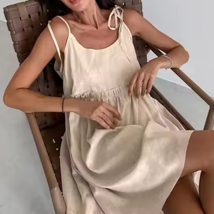 Vestido de Playa de Verano de Diseño Nuevo a Precio Bajo, Vestido Mini de Lino Sexy con Tirantes Finos y Cintura Ajustada para Mujer - Product Image 2