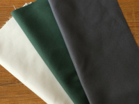 Parure de draps en microfibre OEM de qualité hôtelière, douce, légère, moderne, style tissé toutes saisons, 110 GSM