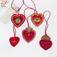 Coeur perlé fait à la main bricolage pendentif transfrontalier en gros feutre de Style à coudre pour sac panier de légumes petits accessoires fil