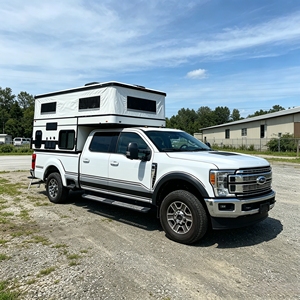 Camper 4x4 moderne personnalisable en aluminium avec <span class=keywords><strong>batterie</strong></span> au lithium et toit relevable pour expéditions tout-terrain – Vente en gros - Product Image 1