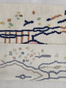 Ensemble de tapis marocain de luxe en laine et soie tissé à la main avec coussins carrés assortis – Design géométrique personnalisé, tapis doux, durable et unique - Product Image 3