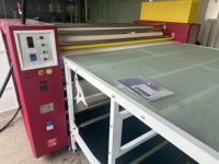 Machine de transfert de papier par sublimation numérique à rouleaux chauffés à l'huile, grande vitesse, haute précision, rouleau à rouleau