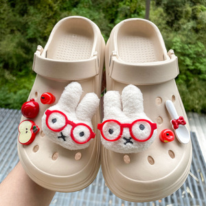 Accessoires DIY tendance en résine pour décoration de chaussures, motifs <span class=keywords><strong>Lapin</strong></span>, Pomme, Lunettes, personnalisés et créatifs - Product Image 4