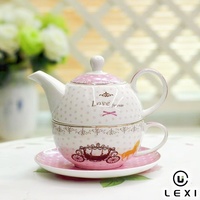 Service à thé élégant en céramique rose avec théière, tasse et soucoupe en porcelaine, motif chariot, idéal pour un cadeau