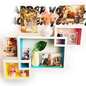 กรอบรูปดอกกุหลาบสีแดงตกแต่งขนาด2*3ภาพทำจากพลาสติกคุณภาพสูงประดับกลิตเตอร์สำหรับตกแต่งบ้านเป็นของขวัญ - Product Image 1