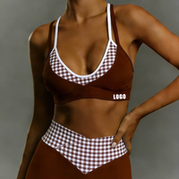 Soutien-gorge double couche 2-en-1 à motif quadrillé personnalisé, maintien élevé, respirant, en tissu recyclé pour le Pilates, couleur contrastante, vêtement de loisirs pour femme