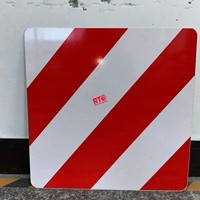 Placa reflectante de aluminio con diseño de chevron, adhesivo de señalización de seguridad impreso personalizado para caravanas, autocaravanas, remolques y campers.